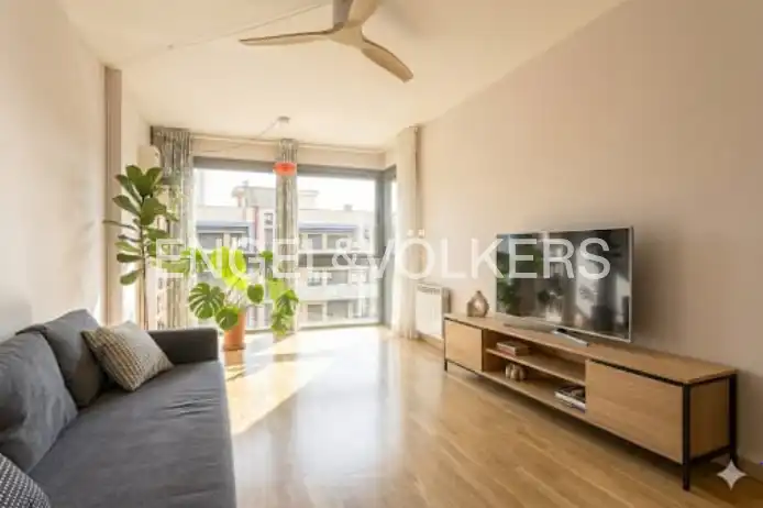 Exterior view of Flat for sale in Barcelona  with Air Conditioner, Heating and Private garden