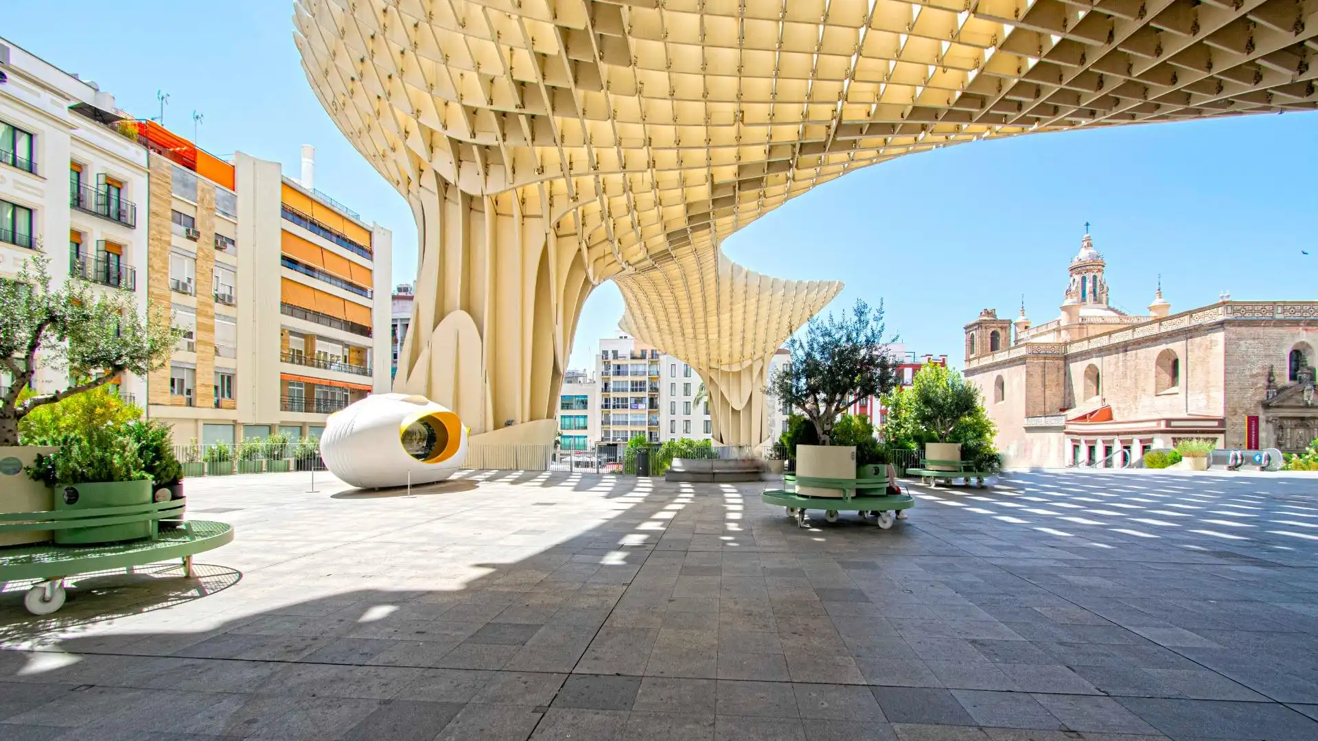 Exterior view of Flat for sale in  Sevilla Capital  with Air Conditioner and Balcony