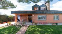 Vista exterior de Casa o xalet en venda en Algete amb Aire condicionat, Calefacció i Jardí privat