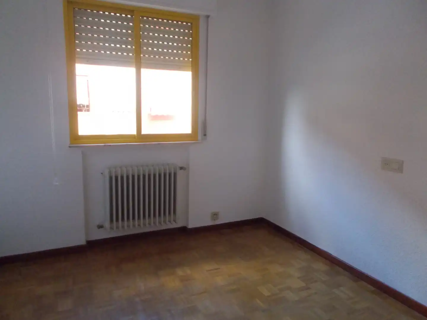 Bedroom of Flat for sale in Santa Marta de Tormes  with Air Conditioner, Heating and Parquet flooring