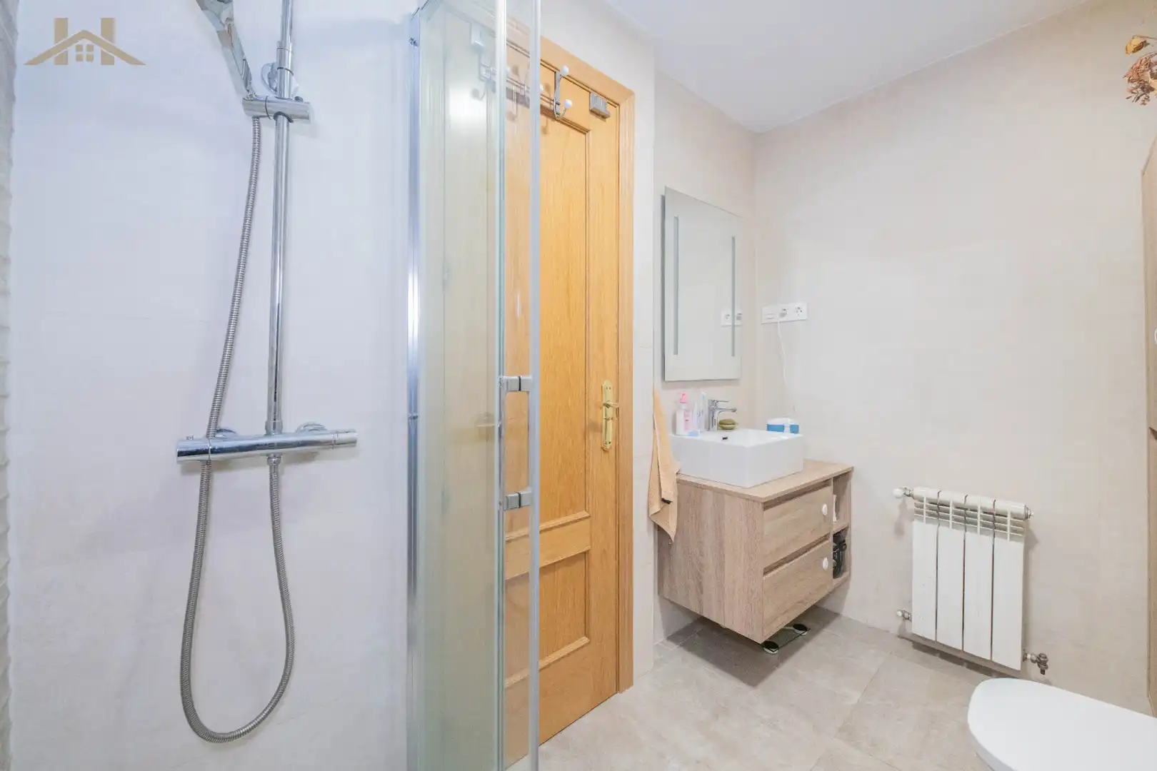 Baño de Piso en venta en Galapagar con Aire acondicionado, Calefacción y Terraza