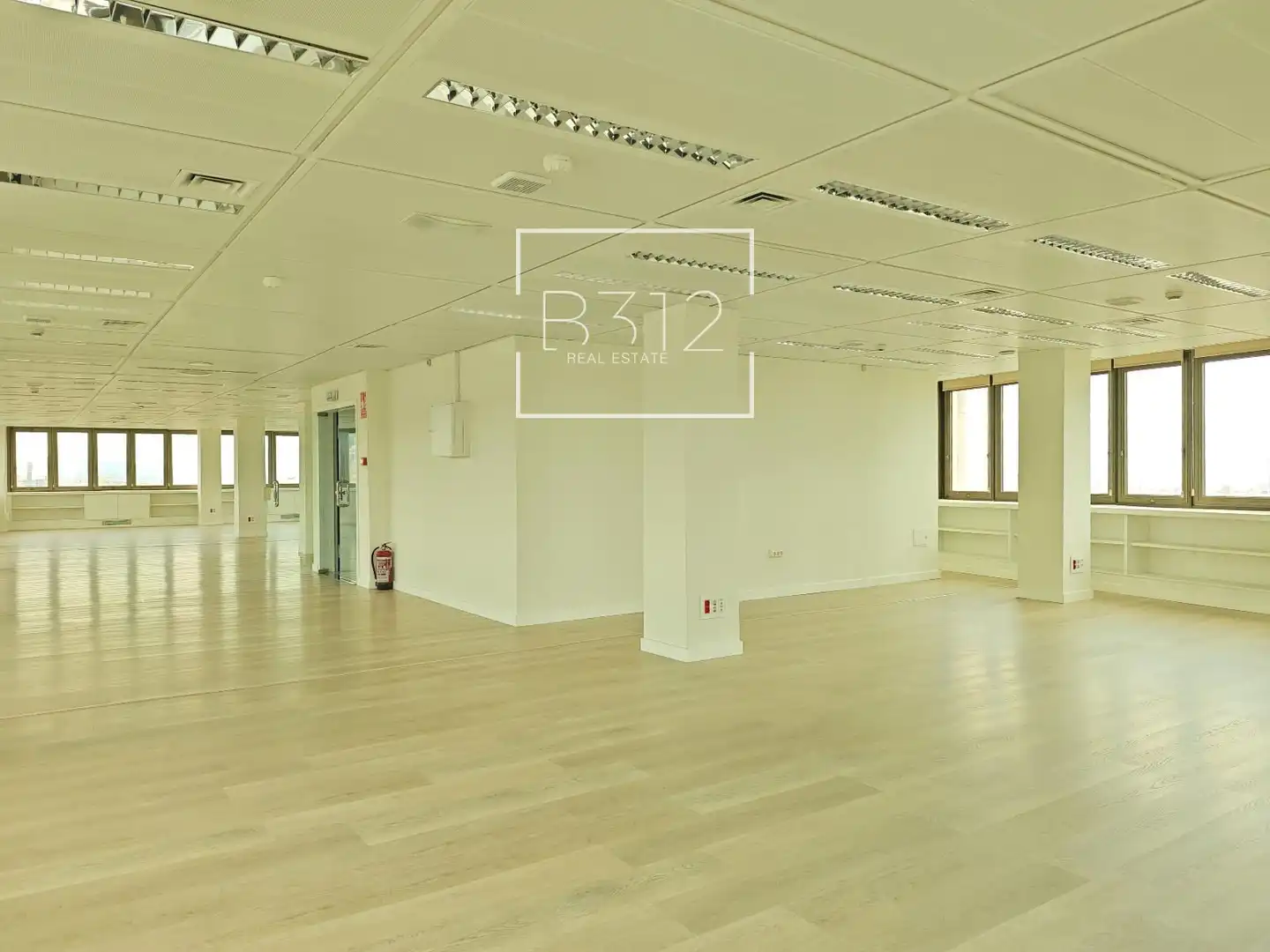 Office for rent in Barcelona  with Air Conditioner and Heating
