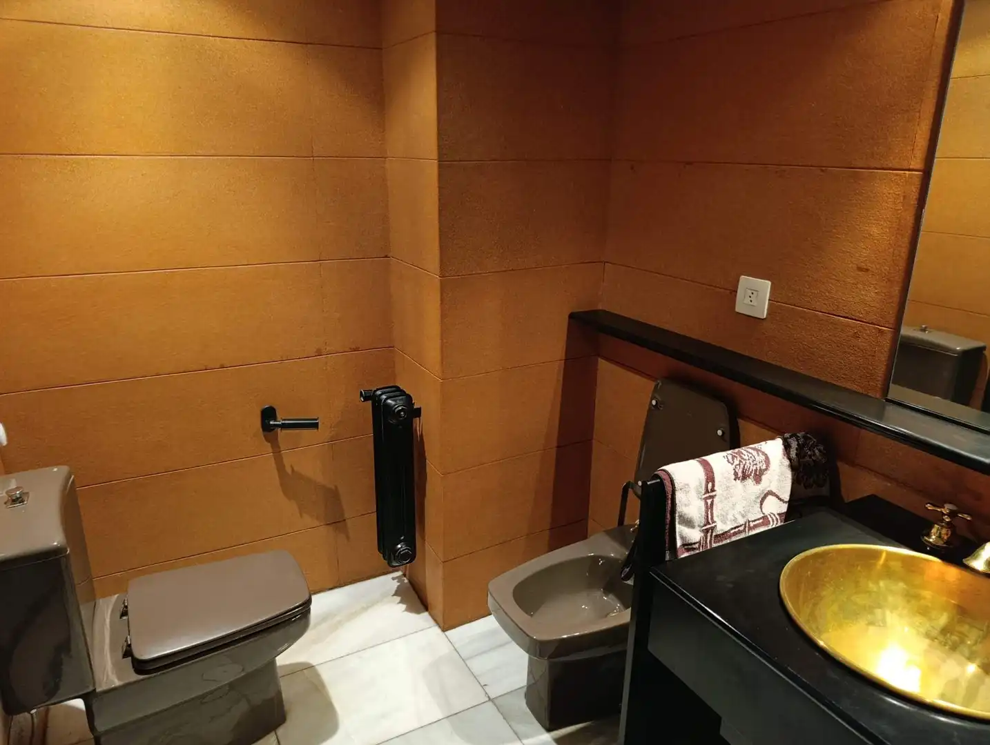 Badezimmer von Wohnung zum Verkauf in León Capital  mit Heizung, Terrasse und Abstellraum