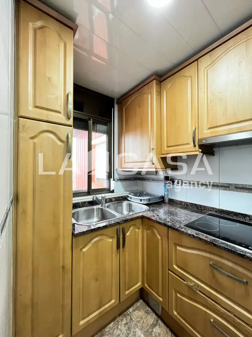 Cocina de Piso en venta en Badalona con Calefacción