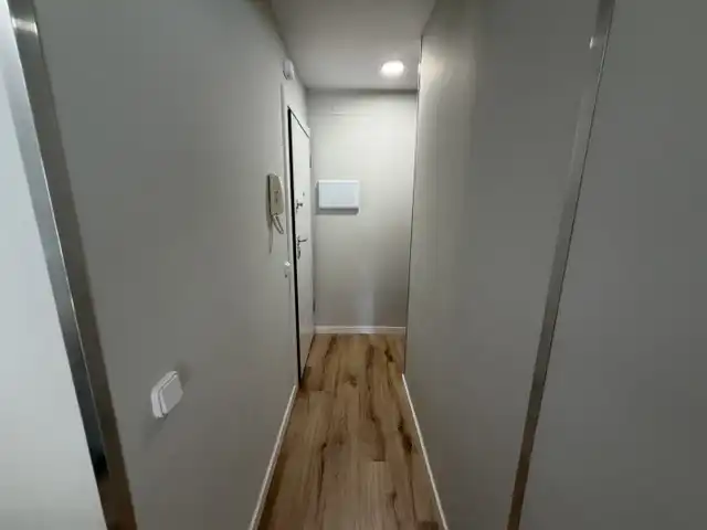 Appartement compact avec terrasse à vendre à DIPUTACIÓ, imagen 4