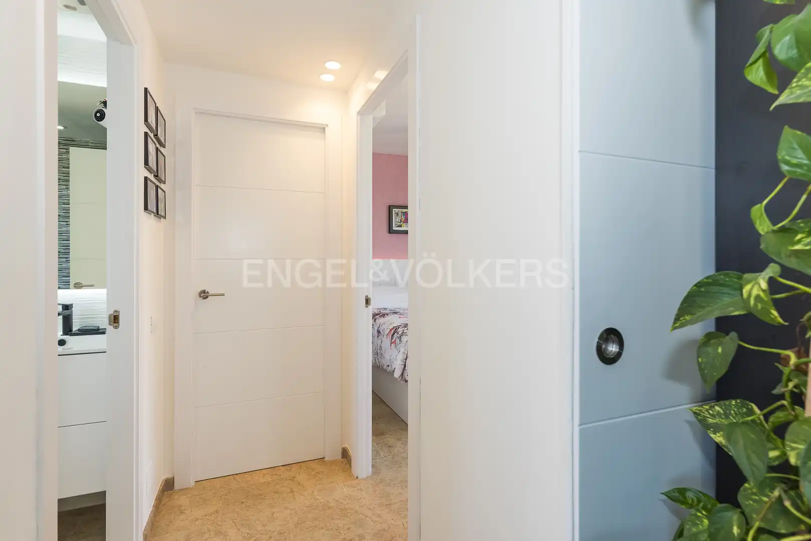 Attic for rent in Sitges  with Air Conditioner, Heating and Parquet flooring