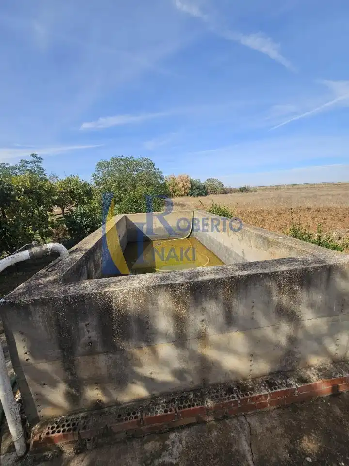 Casa o chalet en venta en Laguna de Negrillos con Calefacción y Jardín privado