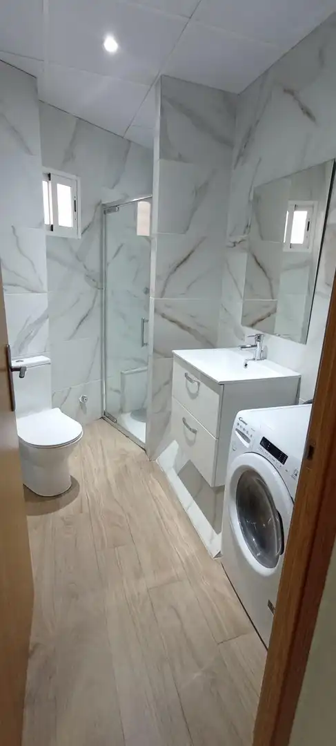 Bathroom of Flat for sale in Córdoba  with Storage room