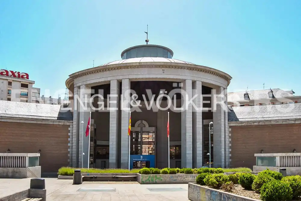 Vista exterior de Pis de lloguer en Madrid amb Aire condicionat, Calefacció i Moblat
