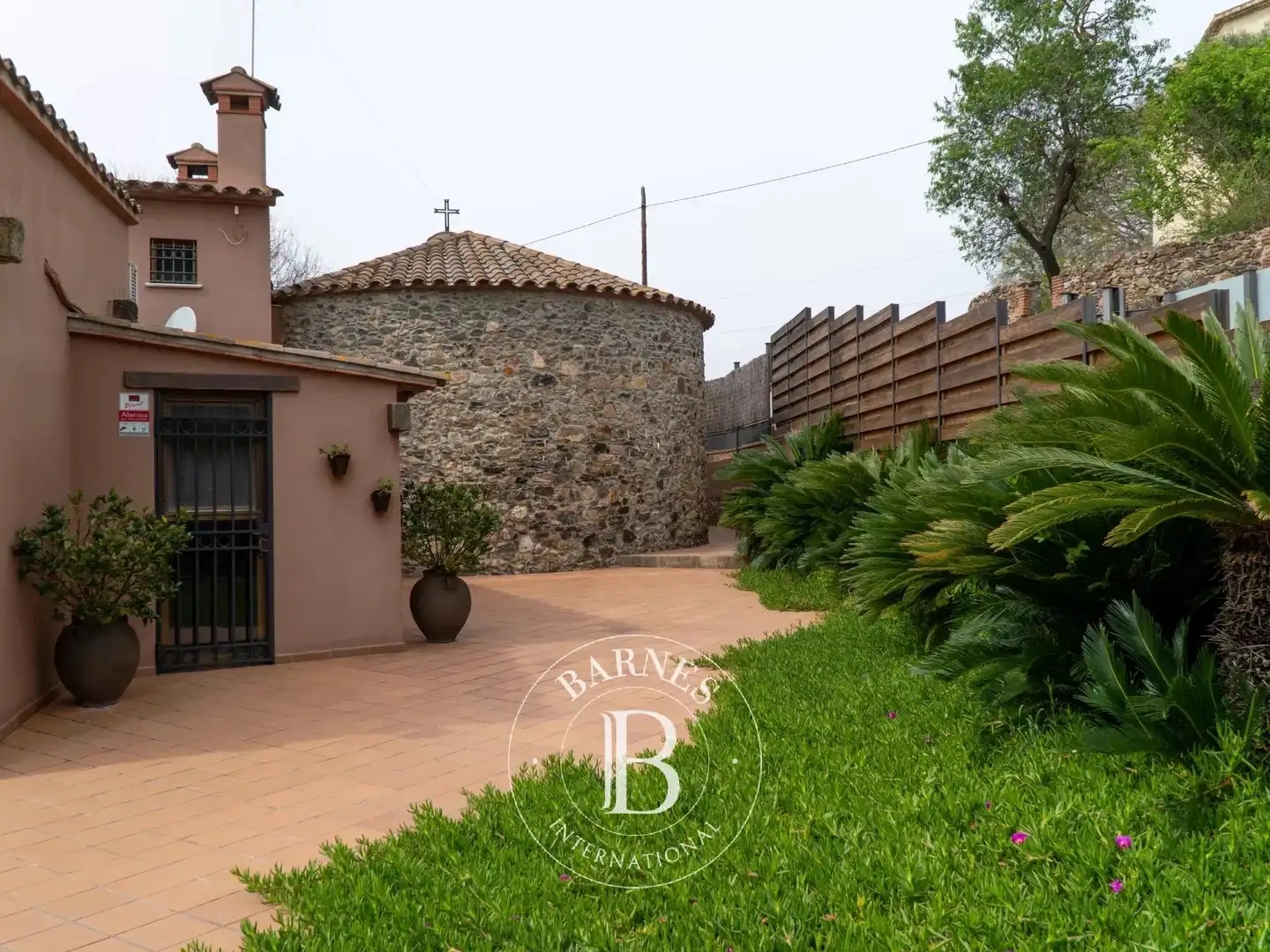 Jardí de Casa o xalet en venda en Santa Susanna amb Aire condicionat, Calefacció i Jardí privat