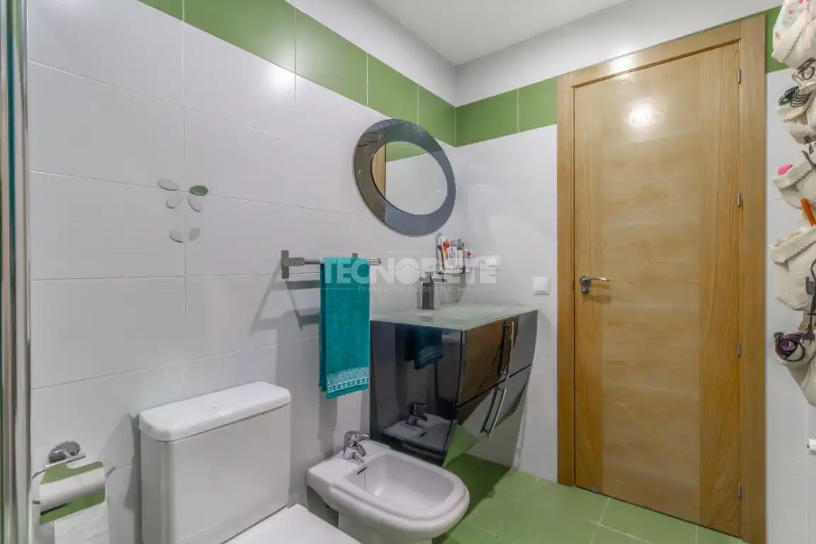 Bathroom of Flat for sale in Toledo  with Heating