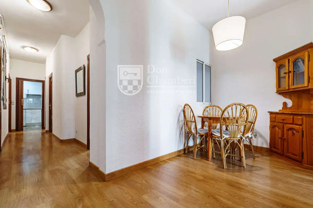 Comedor de Piso de alquiler en Madrid con Calefacción, Amueblado y Horno