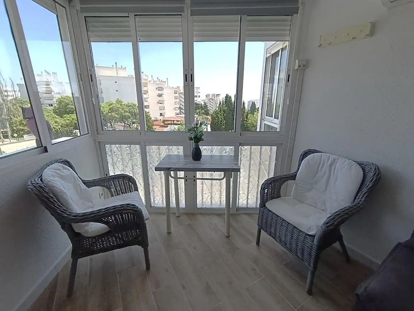 Apartments for rent in Calle Calle Luis Vives, Solymar