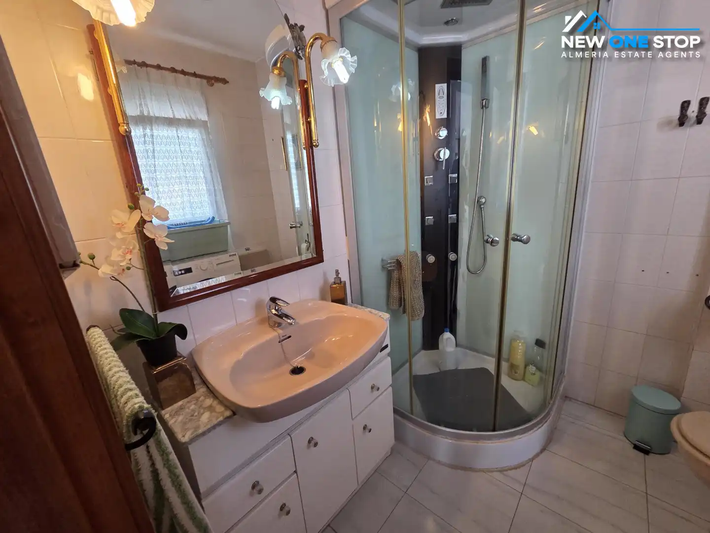 Bathroom of Houses for sale in Mojácar  with Air Conditioner, Terrace and Storage room