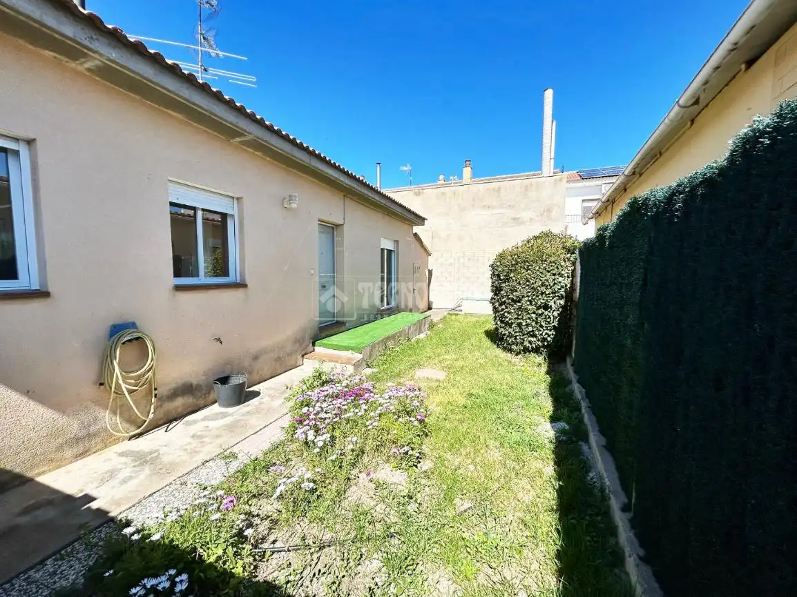 Vista exterior de Casa o chalet en venta en Osera de Ebro con Calefacción y Jardín privado