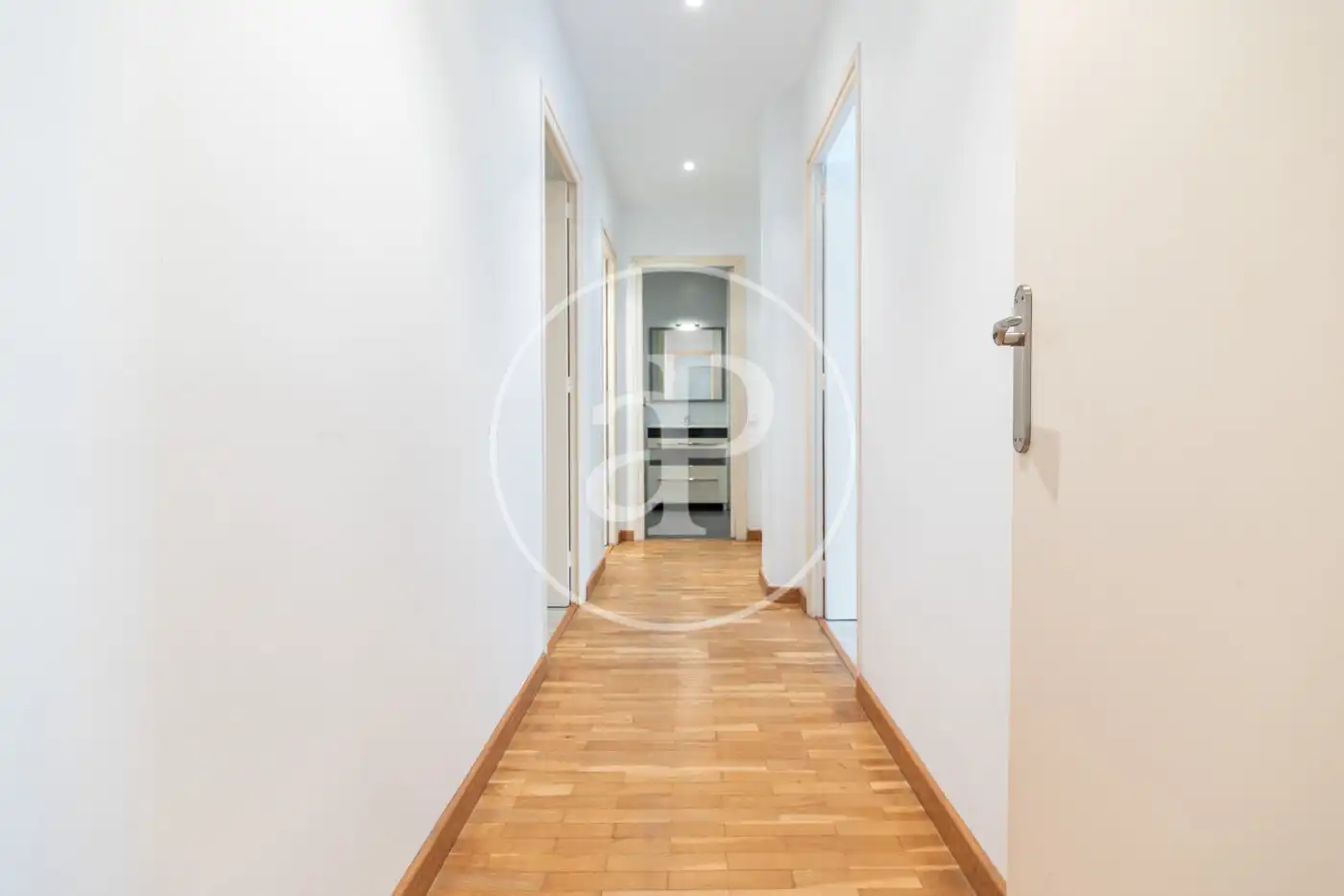 Piso en venta en Barcelona con Aire acondicionado, Calefacción y Terraza