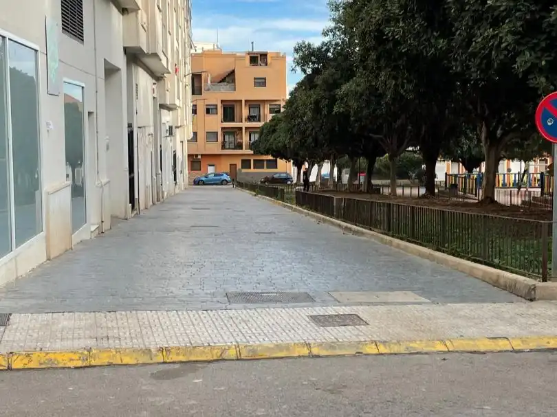 Vista exterior de Garatge de lloguer en Picassent, Valencia