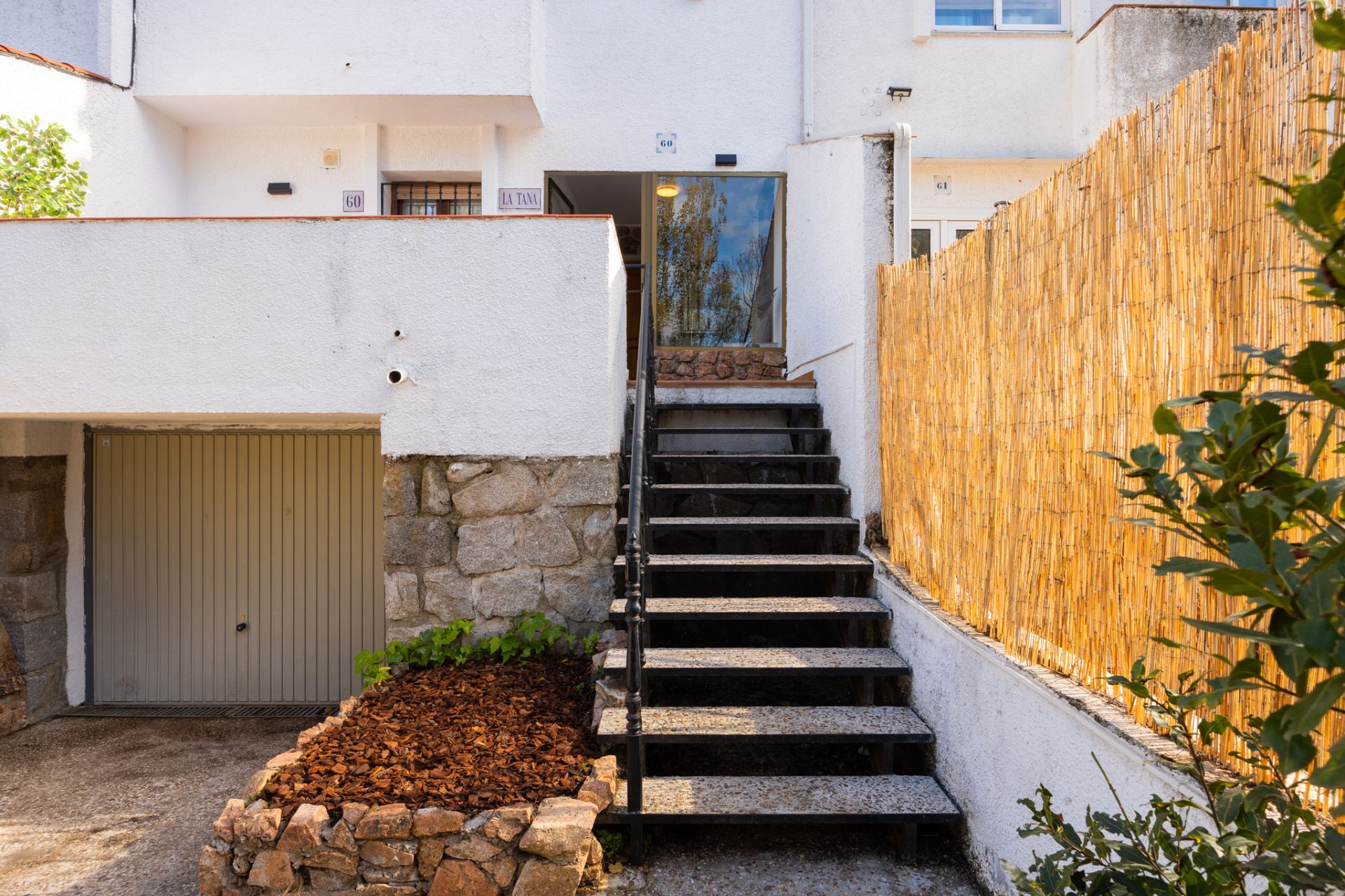 Vista exterior de Casa o xalet en venda en Alpedrete amb Calefacció, Jardí privat i Terrassa