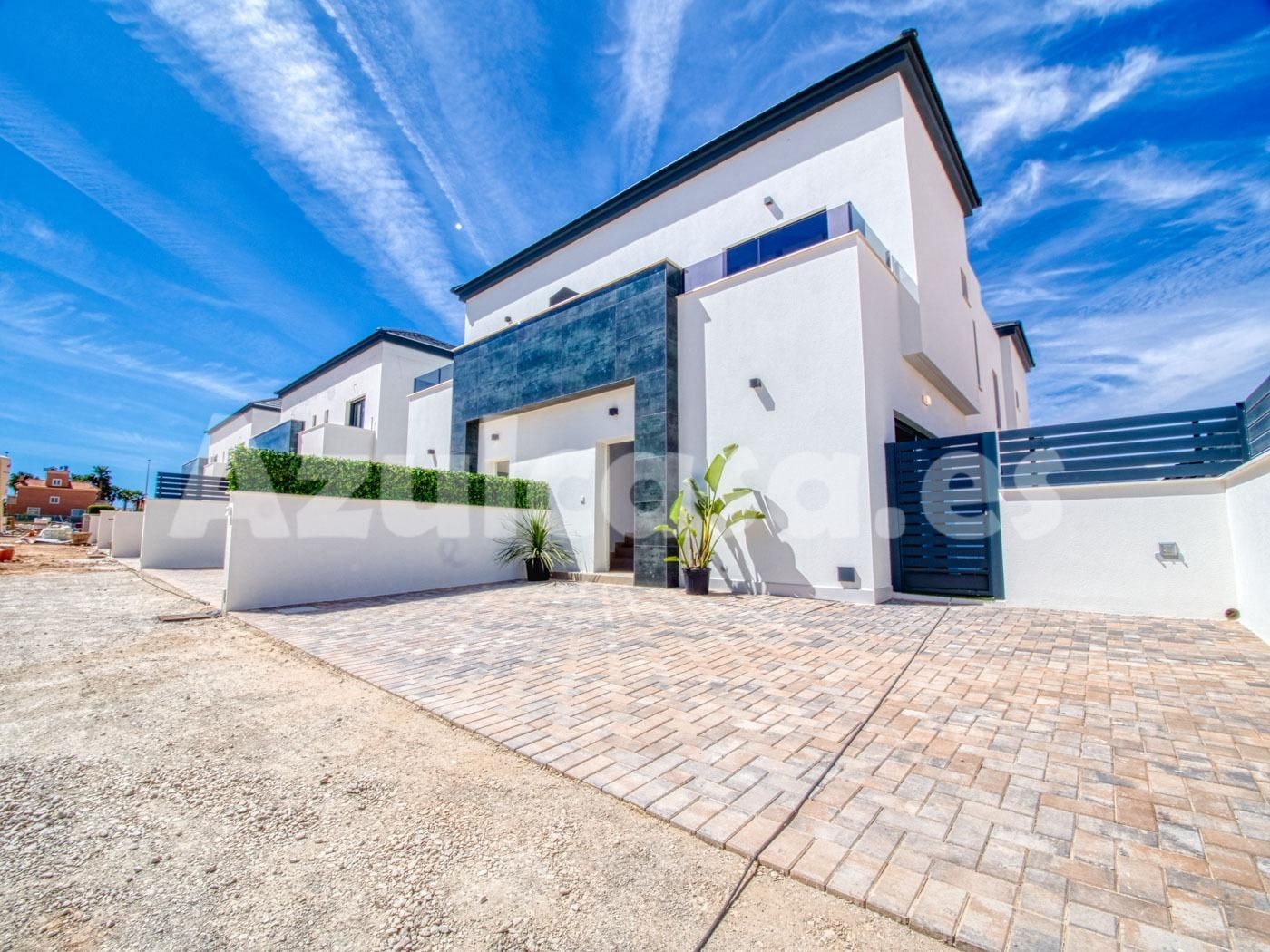 Exterior view of Single-family semi-detached for sale in Santa Pola  with Air Conditioner, Private garden and Terrace