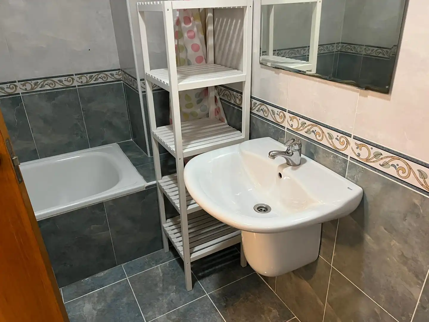 Bathroom of Flat for rent in Elche ciudad
