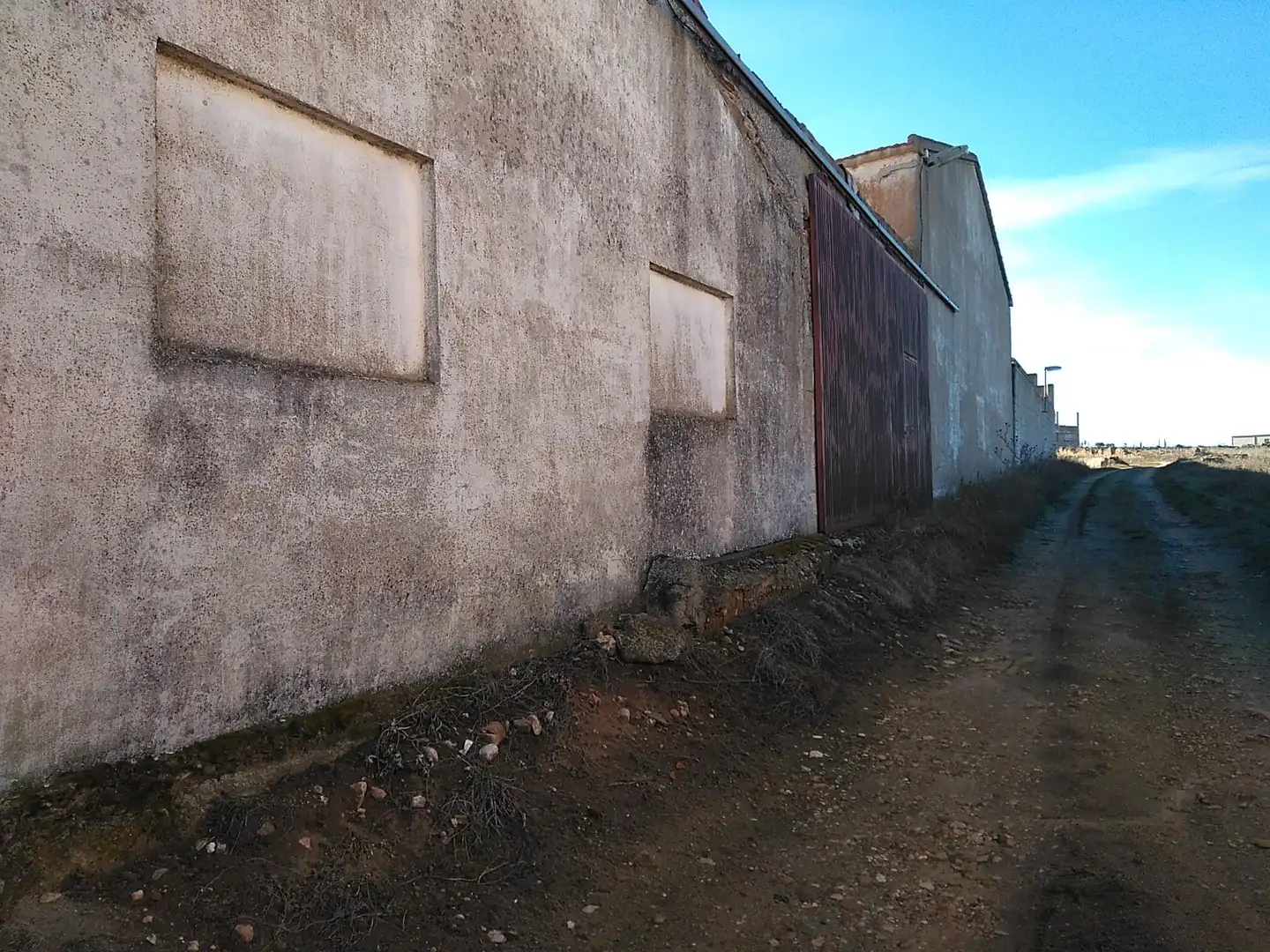 Vista exterior de Terreny industrial en venda en El Manzano 