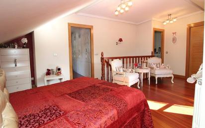 Bedroom of Flat for sale in Santurtzi   with Terrace and Balcony