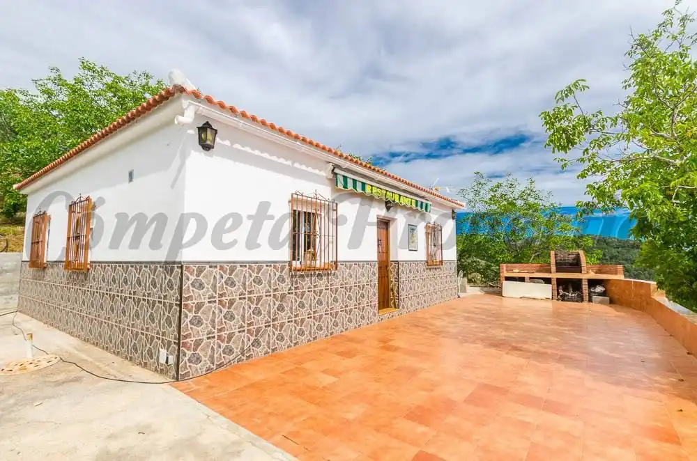 Casa amb jardí en venda a Canillas de Albaida