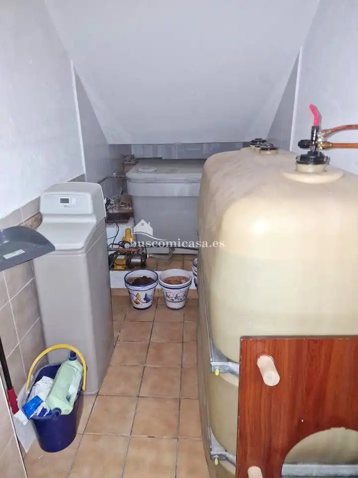 Cuina de Casa adosada en venda en Torredelcampo amb Aire condicionat, Calefacció i Jardí privat