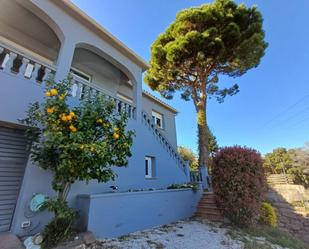 Vista exterior de Casa o xalet en venda en L'Ametlla del Vallès amb Aire condicionat, Calefacció i Jardí privat