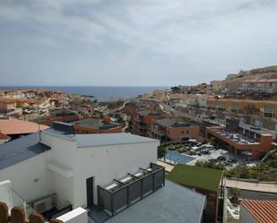 Vista exterior de Casa adosada de lloguer en Mogán amb Terrassa i Balcó