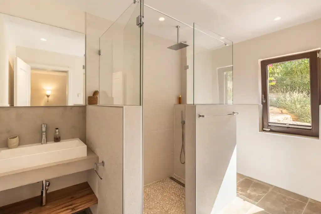 Baño de Finca rústica en venta en Sineu con Aire acondicionado, Calefacción y Jardín privado