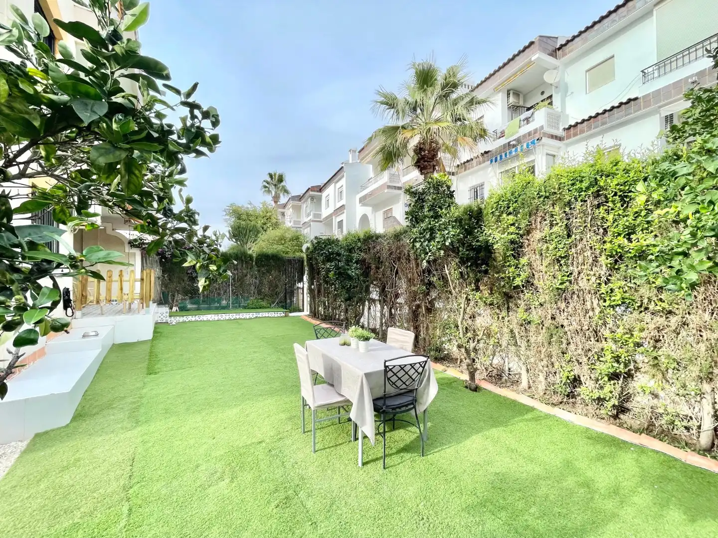Terrace of Ground floor for rent in Torrevieja  with Air Conditioner, Heating and Private garden