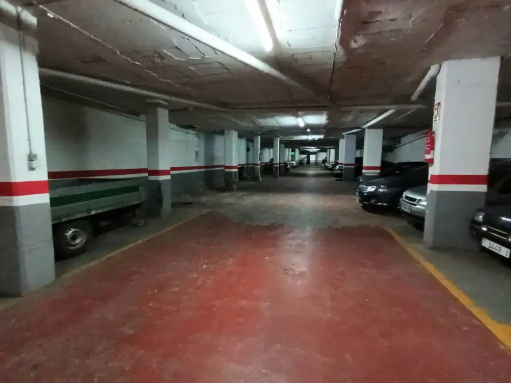 Garage zum Verkauf in Sant Julià