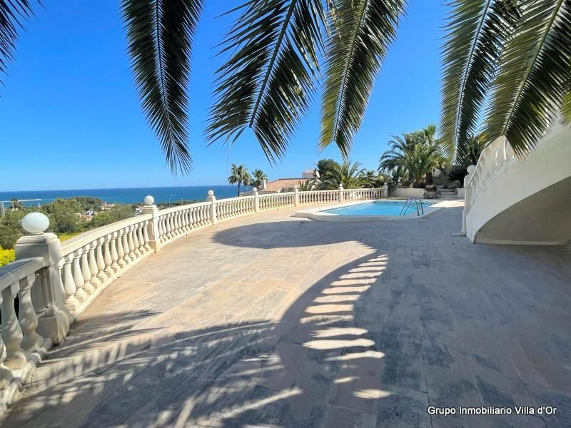 Piscina de Casa o xalet en venda en Dénia amb Aire condicionat, Calefacció i Jardí privat