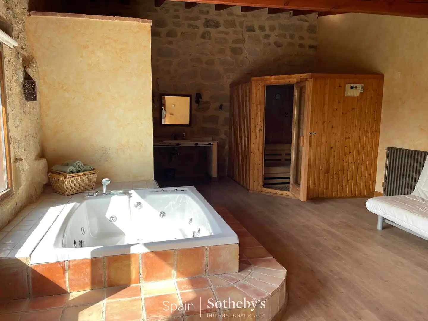 Badezimmer von Residential zum Verkauf in Villalba de Rioja
