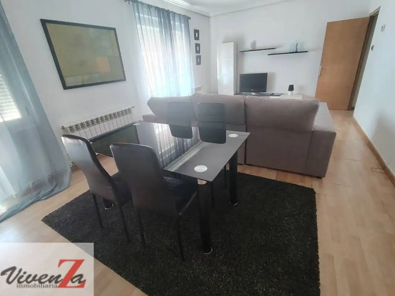 Sala d'estar de Pis en venda en Zamora Capital  amb Calefacció, Moblat i Balcó