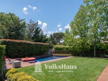 Casa amb balcó en venda a Golf - Can Trabal