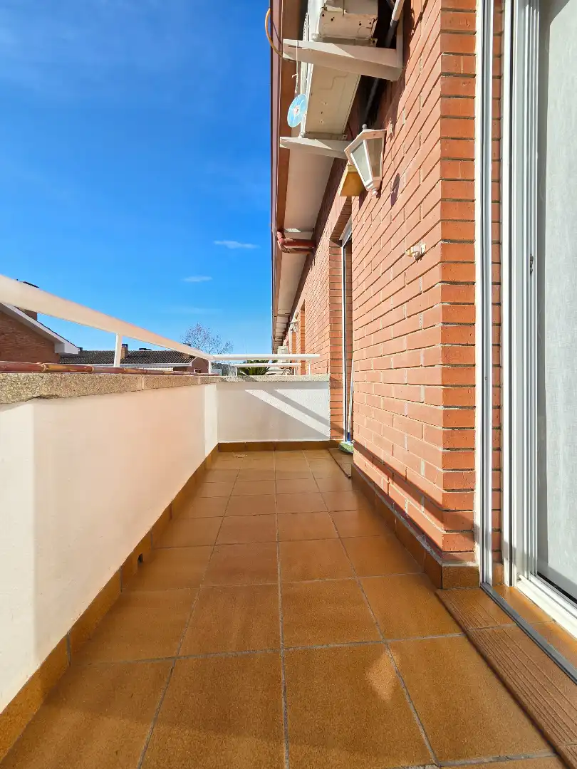 Terrassa de Casa adosada en venda en Cerdanyola del Vallès amb Aire condicionat, Calefacció i Terrassa
