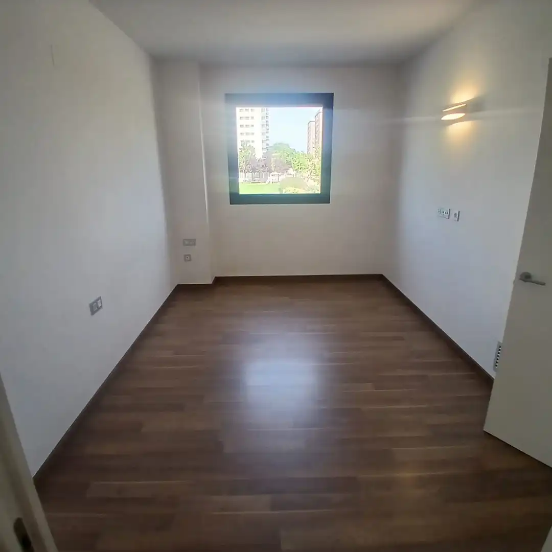 Bedroom of Flat for sale in Terrassa  with Air Conditioner, Heating and Oven
