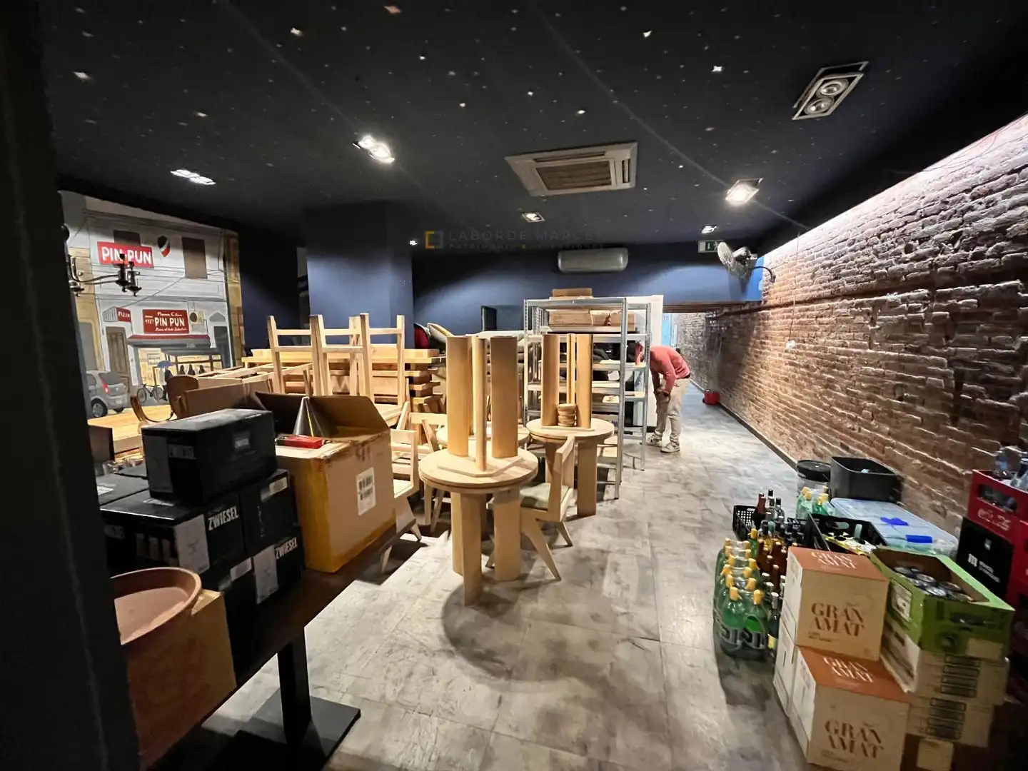 Local comercial en traspàs a Comte Borrell, imagen 4