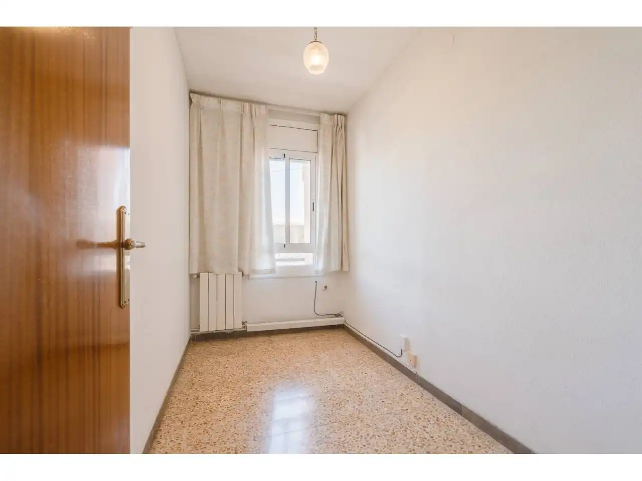 Bedroom of Flat for sale in Terrassa  with Heating and Balcony