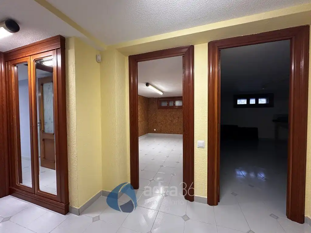 Houses for sale in Lardero  with Air Conditioner, Heating and Private garden