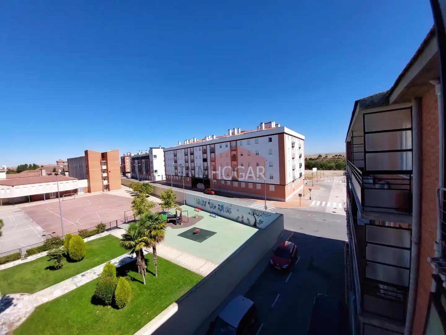 Vista exterior de Pis en venda en Arévalo amb Calefacció, Terrassa i Balcó