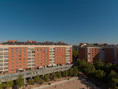 Vista exterior de Àtic en venda en Valladolid Capital amb Calefacció, Parquet i Terrassa