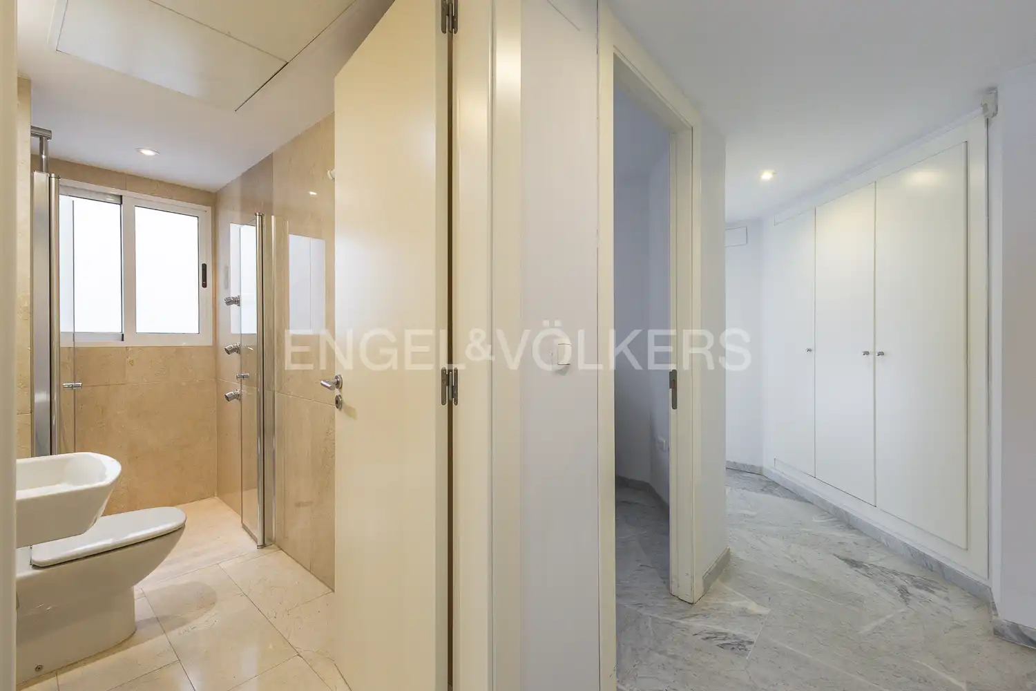 Piso en venta en Valencia con Aire acondicionado, Calefacción y Terraza