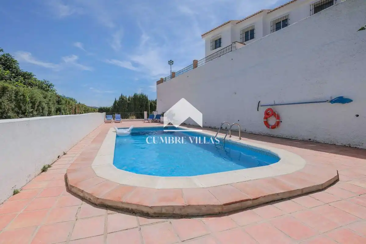 Swimming pool of Houses for sale in Almuñécar