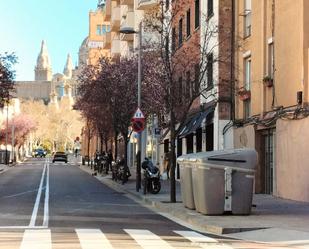 Vista exterior de Pis en venda en  Barcelona Capital amb Aire condicionat, Parquet i Terrassa
