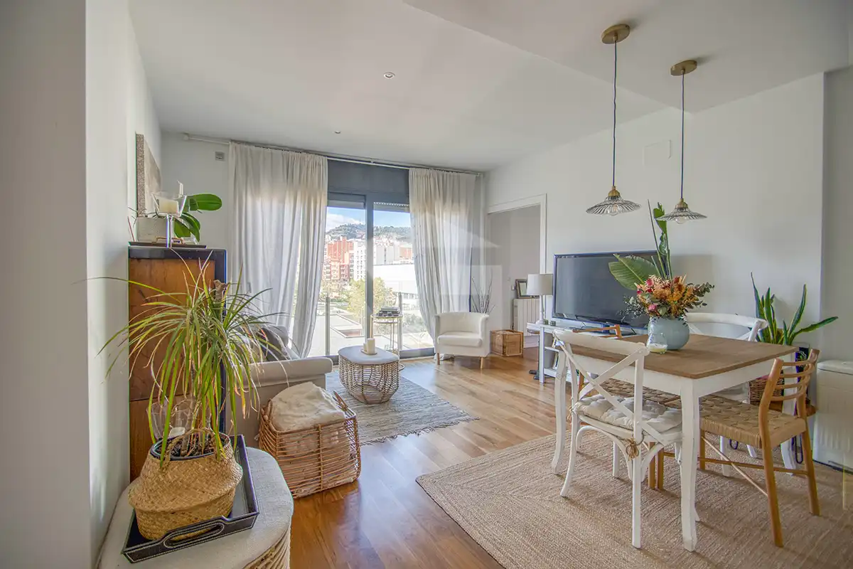 Living room of Flat for sale in Barcelona  with Air Conditioner and Heating