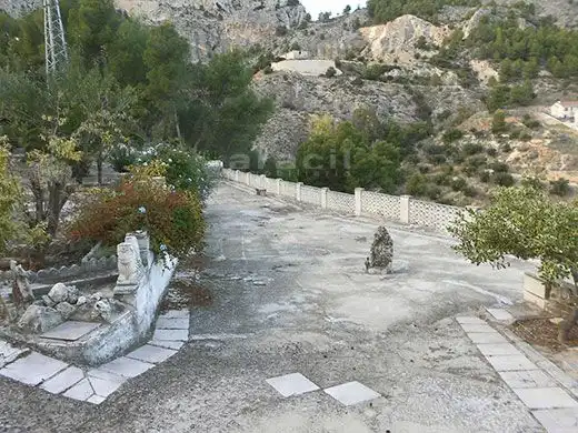 Exterior view of Houses for sale in Alcoy / Alcoi  with Terrace, Storage room and Swimming Pool