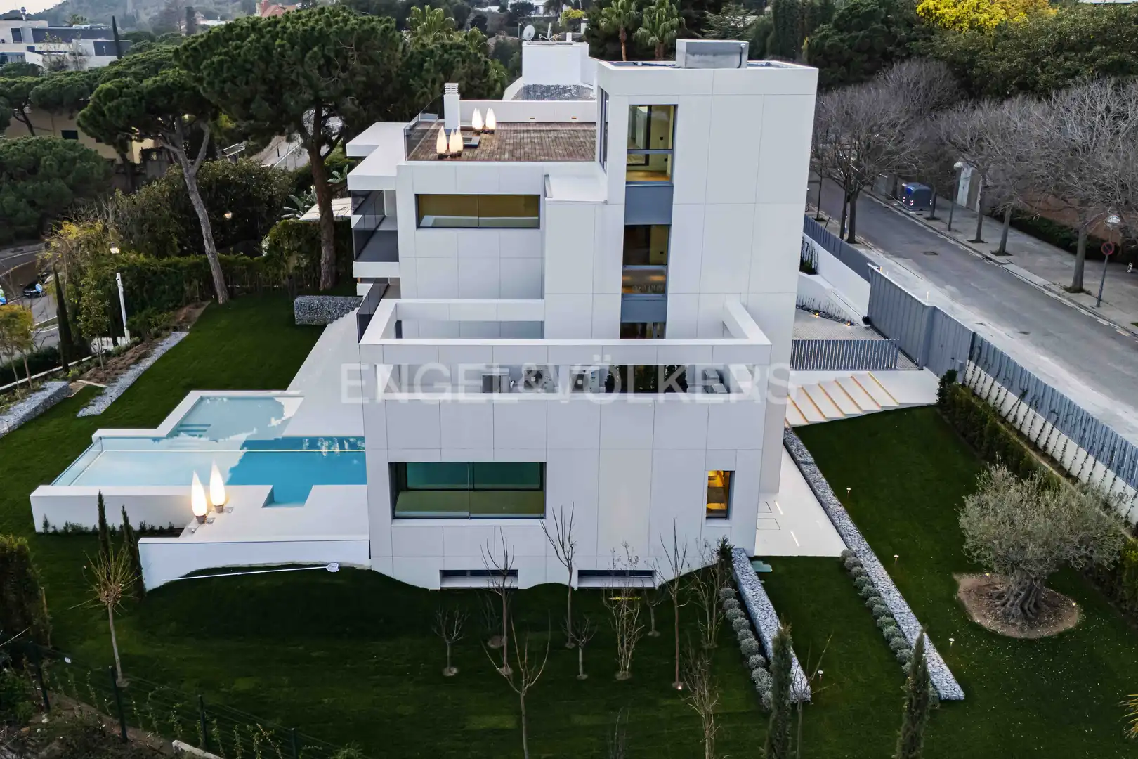 Vista exterior de Casa o chalet en venta en Barcelona con Aire acondicionado, Calefacción y Jardín privado
